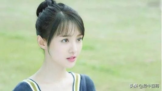 凭借偶像剧走红的郑爽说自己不想演偶像剧，对此你怎么看？