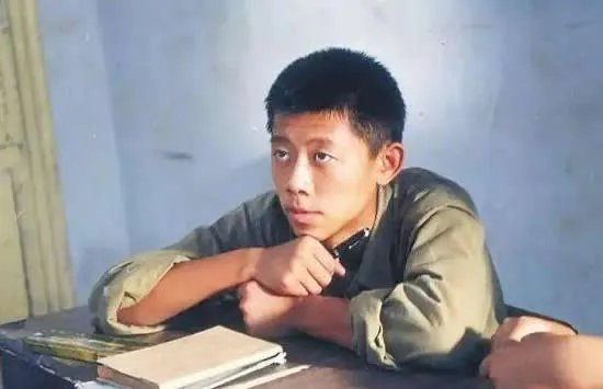 夏雨和张一山是什么关系怎么那么像 