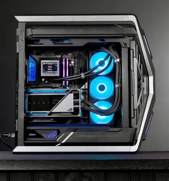 RTX 4090卡皇登场:使用液态金属 被炒到59999元