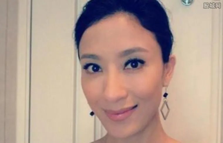 杨怡车震门艳照曝光 杨怡车震门艳照是怎么回事