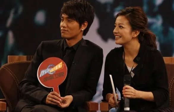 陈坤力挺赵薇合理吗？