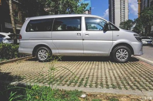 新菱智M5到底好在哪，货运师傅给你说说心里话！