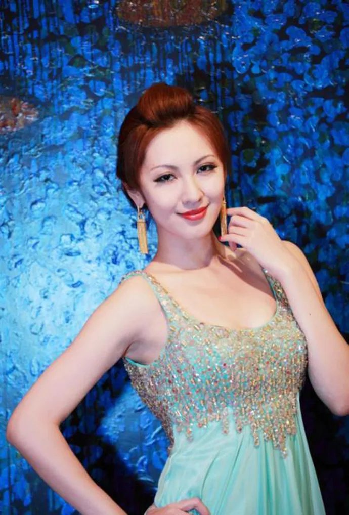 袁佳怡献b门全套图怎么回事 最终纸包不住火