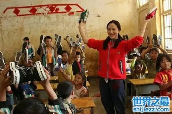 江一燕是不是白莲花，坚持支教8年竟是作秀 