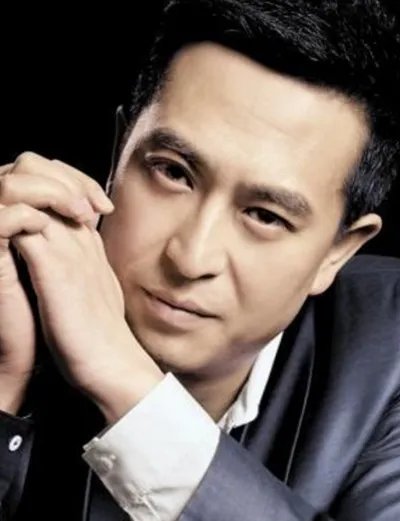 谢芳的儿子是张嘉译？揭秘张嘉译的家庭背景