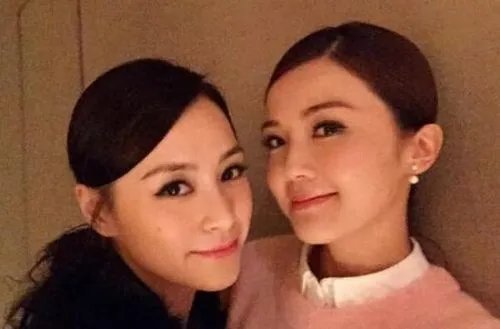 快乐大本营twins合体照曝光 现场秀绝活