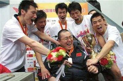 汤淼怎样受伤的