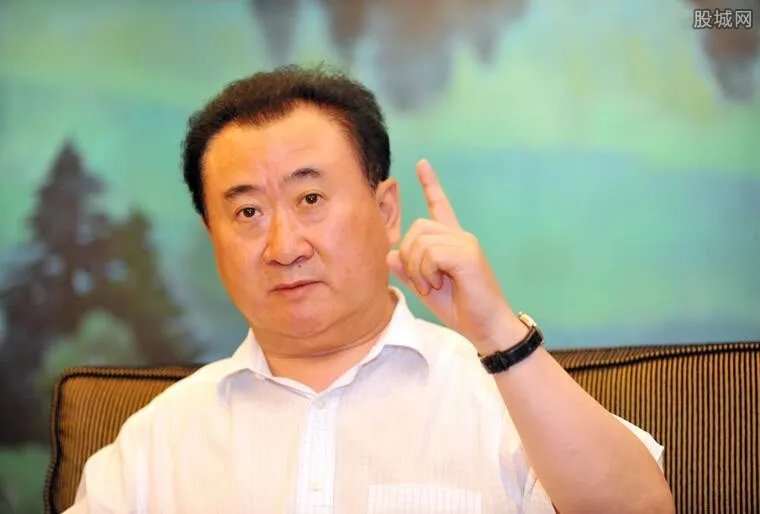 王健林为什么不帮王思聪还钱 万达王健林最新消息