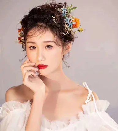 一般到学校学彩妆需要多长时间，大概多少钱，谢谢