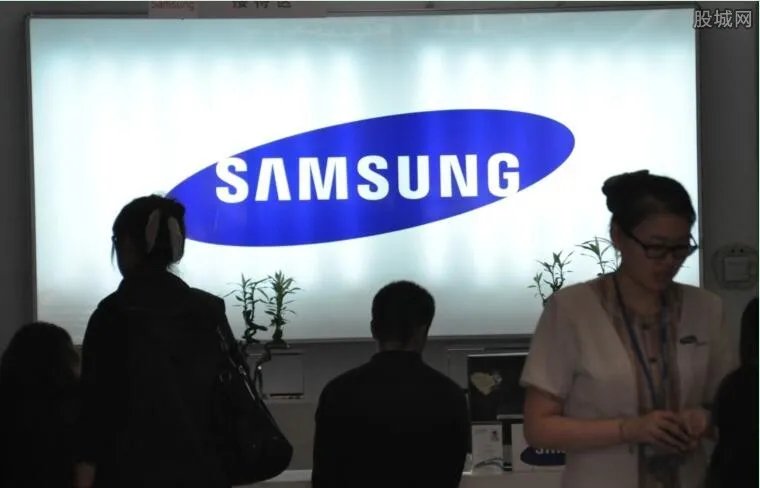 三星广告再怼苹果 原因曝光让人哭笑不得