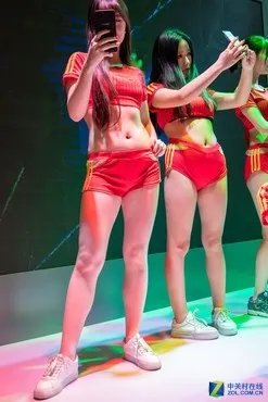 P&E2017展会上的海量模特美女精选图集
