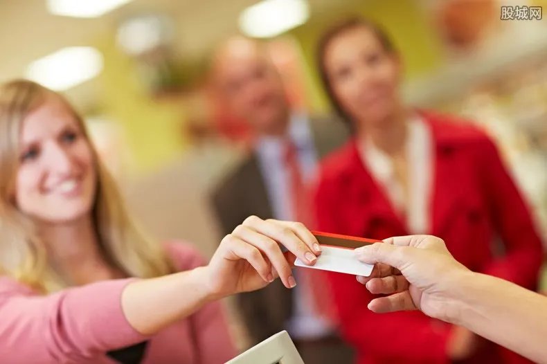 月光族变月欠族 缺乏金钱观念造就年轻“负翁”