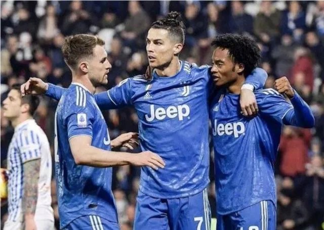 C罗连续11场破门平记录，欧冠意甲西甲均完成过连续11场破门创造历史！如何评价？