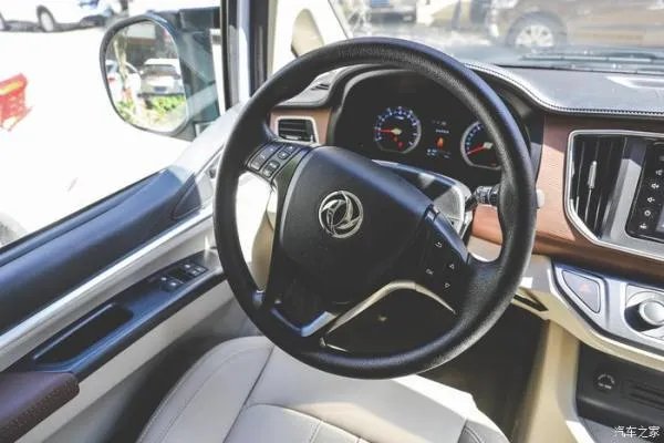 新菱智M5到底好在哪，货运师傅给你说说心里话！