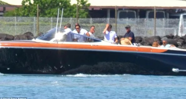 奥巴马夫妇在哪里度假？