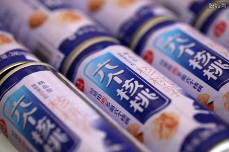 央视曝光核桃花生 味道全是核桃香精揭开惊人内幕