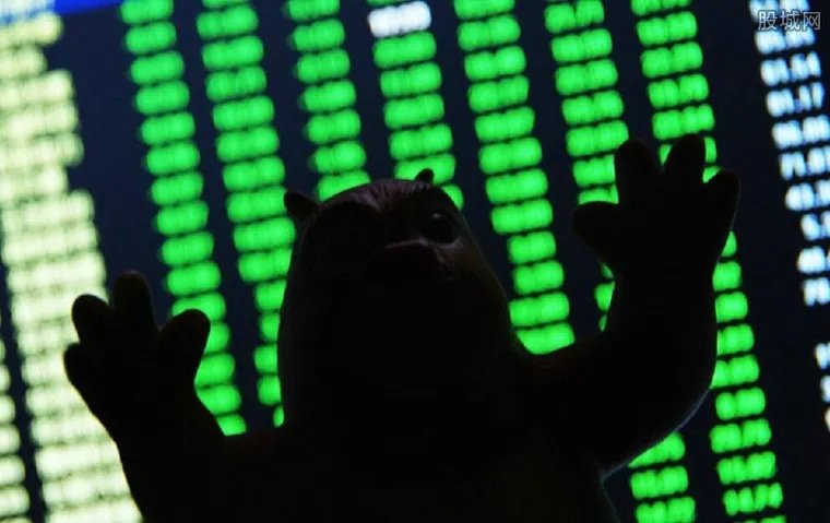 老板电器连续跌停 老板电器股价暴跌原因曝光