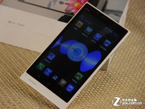 机中藏黄金屋 斐讯i800挚爱读者手机评测