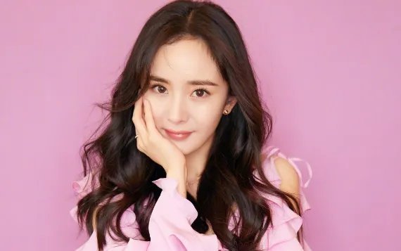 杨幂父亲的身份曝光！怪不得一直没公开，背景原来如此深厚，你知道是谁吗？