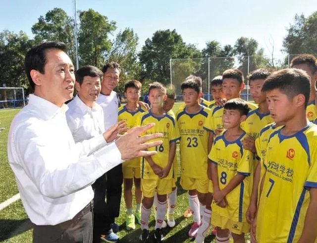 如何看待刘永灼被恒大免职这件事？