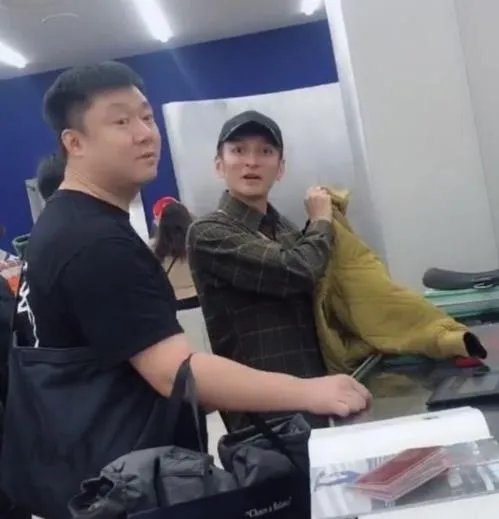 李维嘉怼偷拍网友怎么回事 真相了原来是这样!