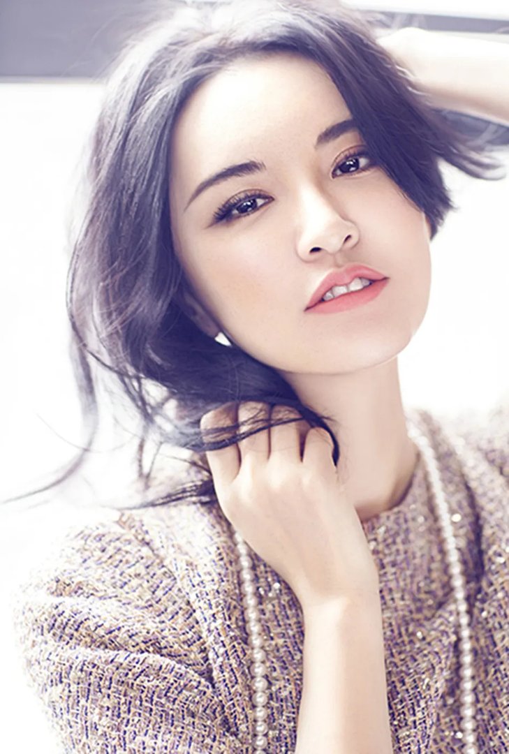 莫小棋真空露八字奶照片，莫小棋的胸围有多大？