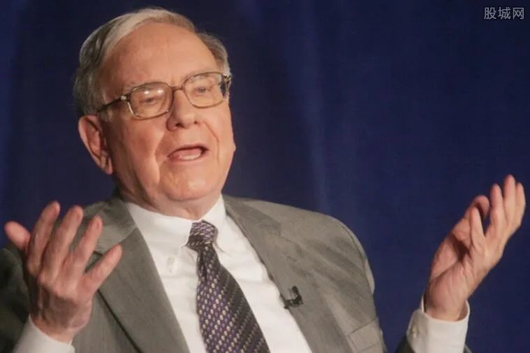 巴菲特清空美国四大航空股票 一季度已亏损3512亿