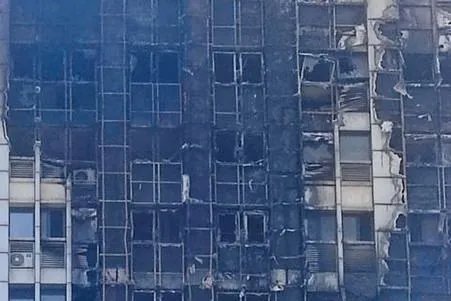 大连地标失火留黑色伤疤，给住户造成的损失该怎么办？