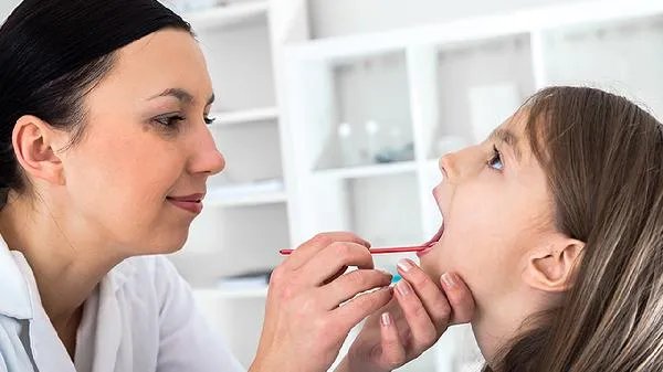 一岁多宝宝牙齿发黄是什么原因