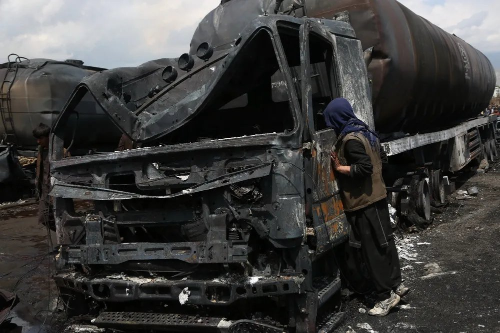 阿富汗喀布尔油罐车爆炸致9人死亡，事故发生的主要原因是什么？