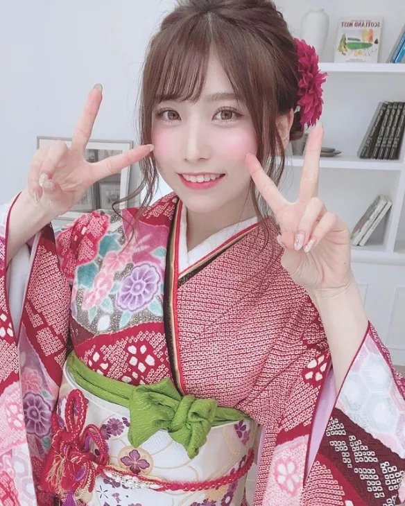 和服下藏着大欧派!正妹纱爱雪白双峰散发浓郁魅力!