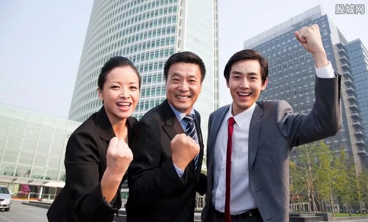 广东四川返岗专列 四川市民将可免费坐车回粤