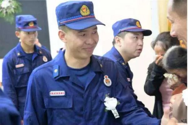 防汛干部坠河遇难,相关部门当如何给予关护