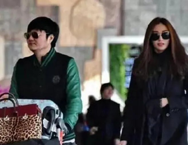 王大治当爹，王大治的妻子是什么来历？