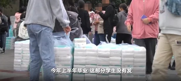 高校连续27年为女生发卫生纸，学校这么做的理由是什么？