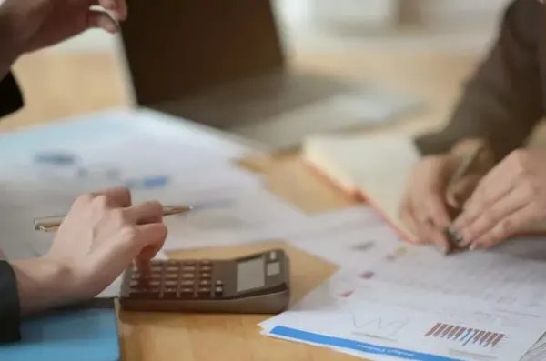 春华教育会计学费多少