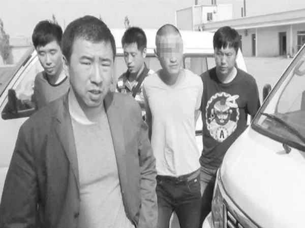 村支书雇凶撞死举报者获死刑,村支书与受害者间有何仇怨?