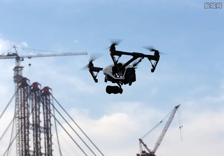 无人机空投外卖 商家出奇招送餐更加便捷