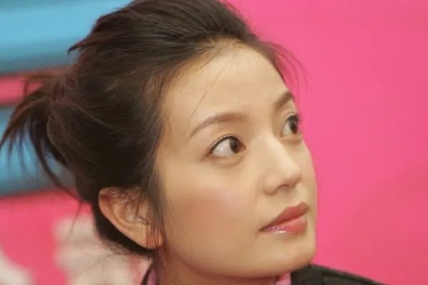 赵薇为什么和黄晓明的关系这么好？