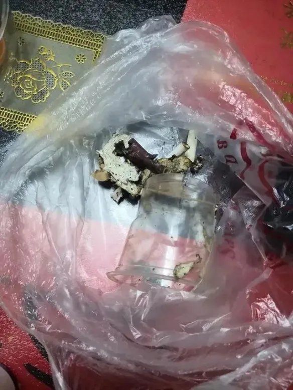 愤怒！天降烟灰杯砸中3月大女婴 排查200户无人承认