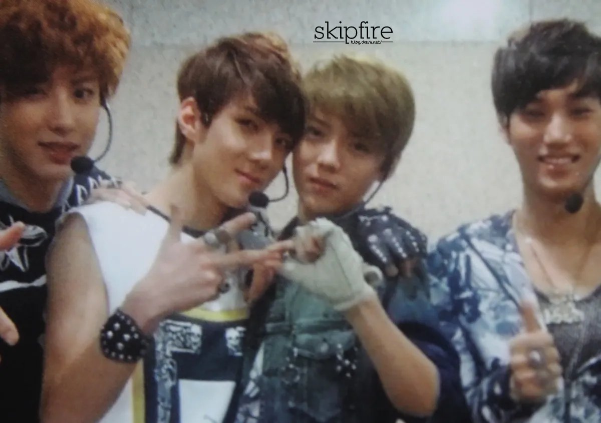 鹿晗和世勋是不是互相喜欢喔