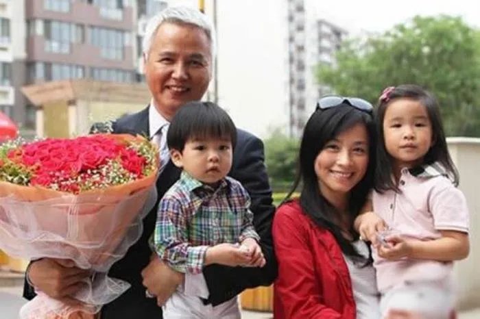 张庭的老公林瑞阳个人资料 丈夫林瑞阳是干什么的