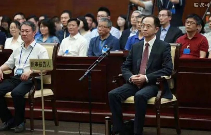 张文中诈骗案再审 法律适用错误张文中判处无罪