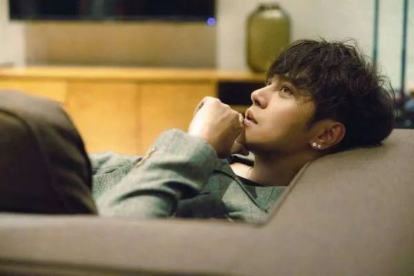 曾经与罗志祥谈过恋爱的她，徐怀钰都有哪些经历？