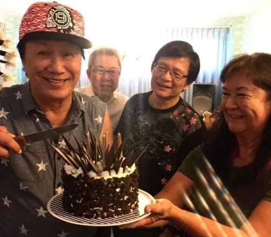 许冠杰老婆是哪里人 许冠杰的老婆叫什么名字