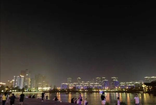 上半年人均消费榜,京沪超2万,与往年相比情况如何?