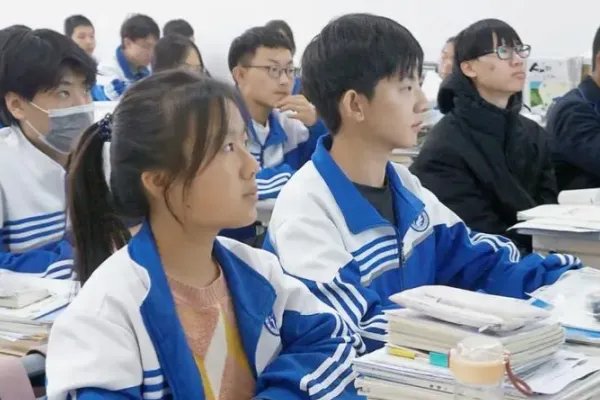 俗组词和拼音和部首