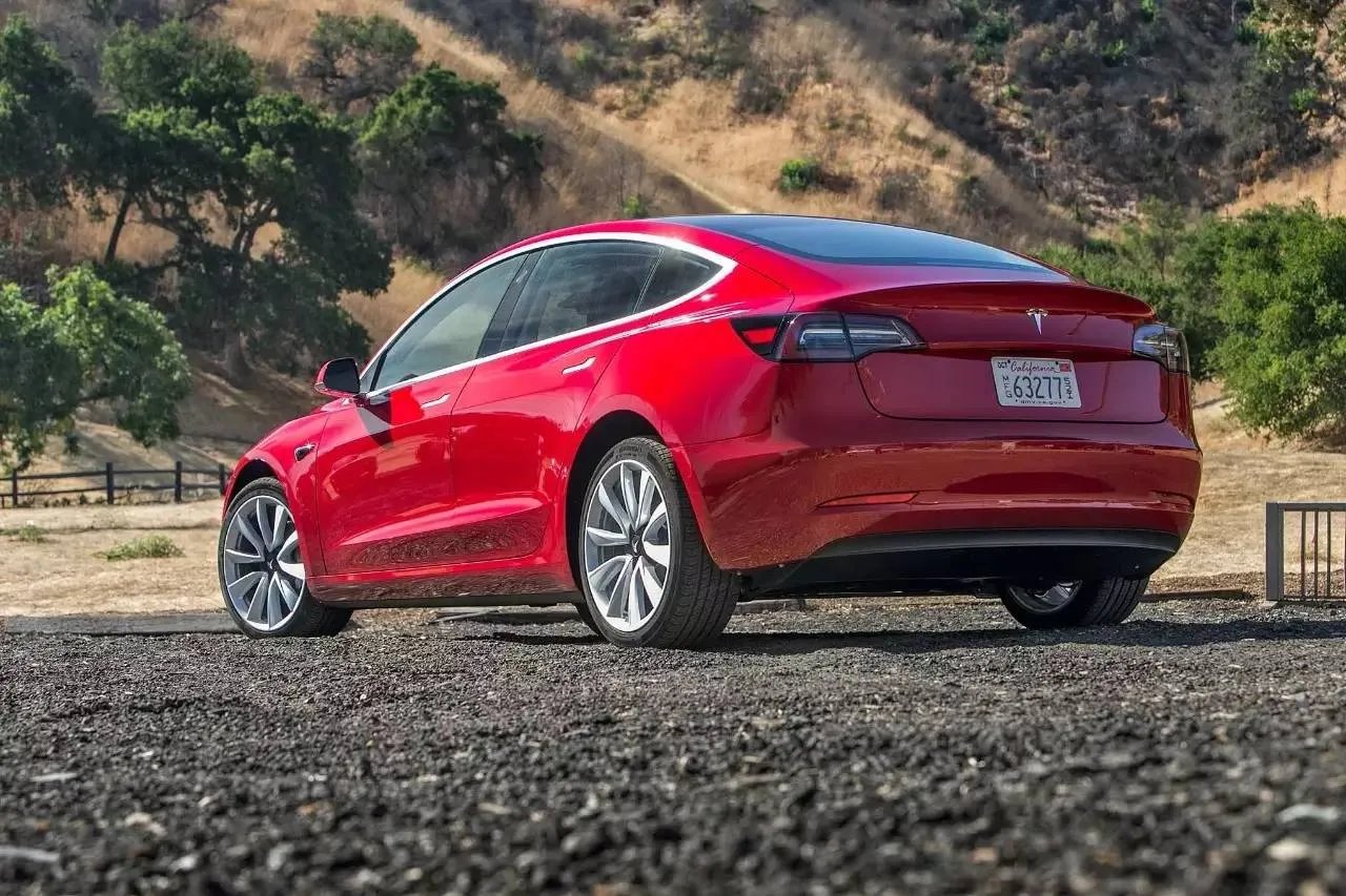 广州交警辟谣禁止特斯拉上高速，未来你还会选择特斯拉吗？