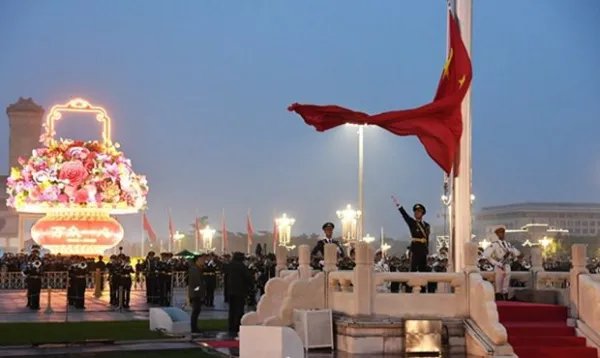 95后首次成为国庆出游主力,是什么原因造成这个现象的?