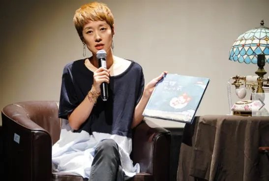 马伊琍离婚后公开现身什么样子 马伊琍近况什么样